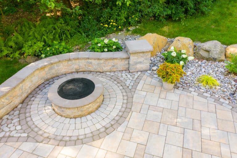 paver concrete walkway
