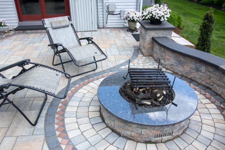 paver patio with fire pit with seating