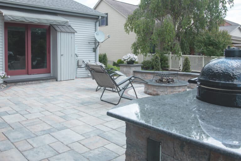 pictures of paver patio with fire pit