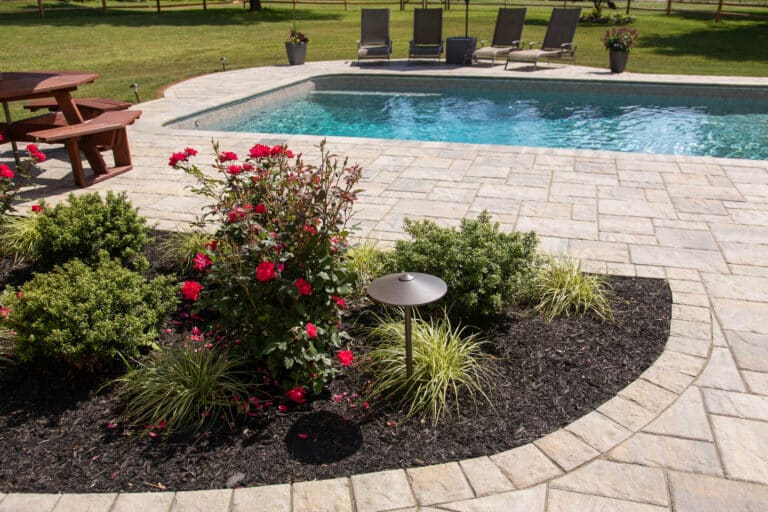 permeable patio with mulch