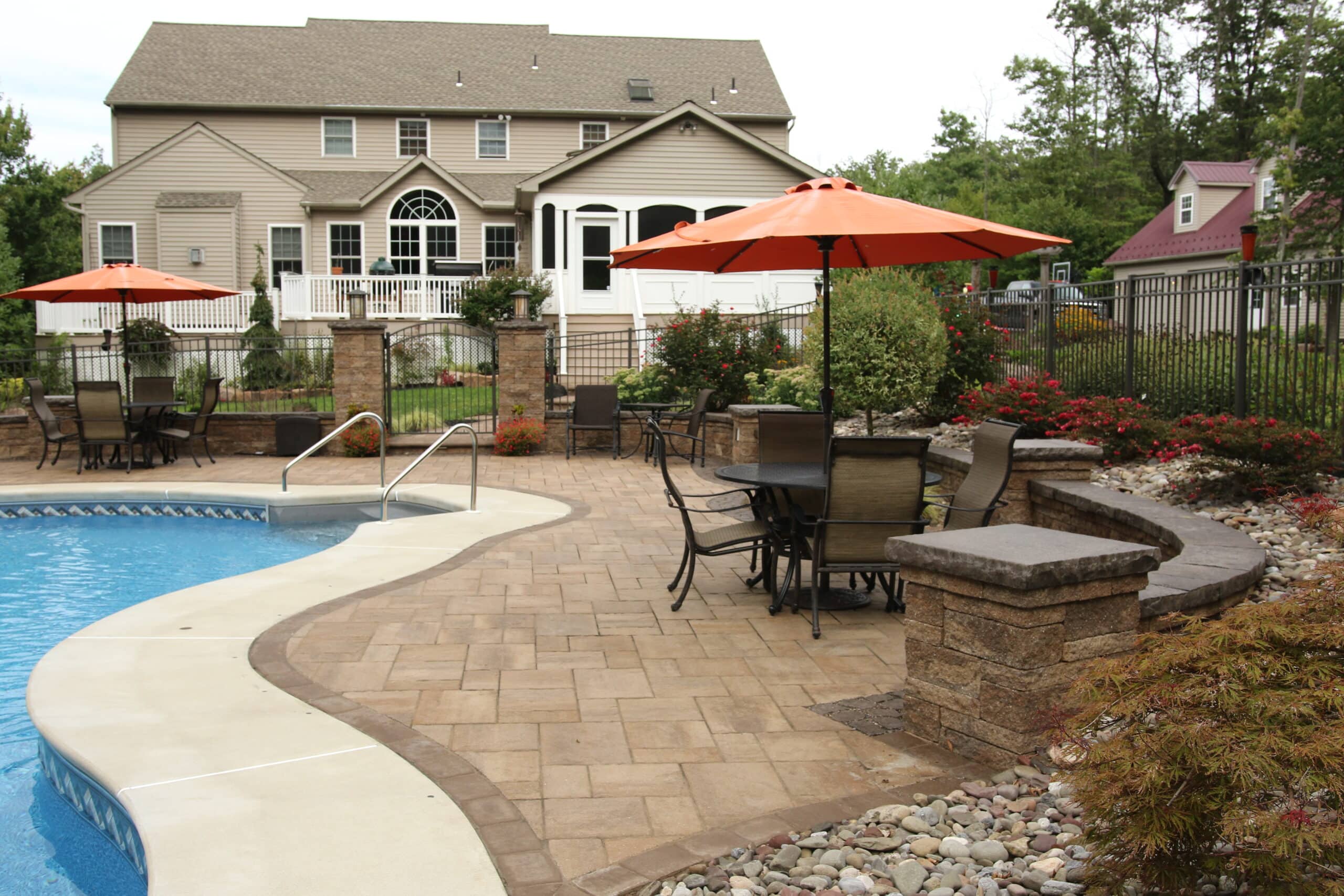 00041 swimming pool hardscape patio