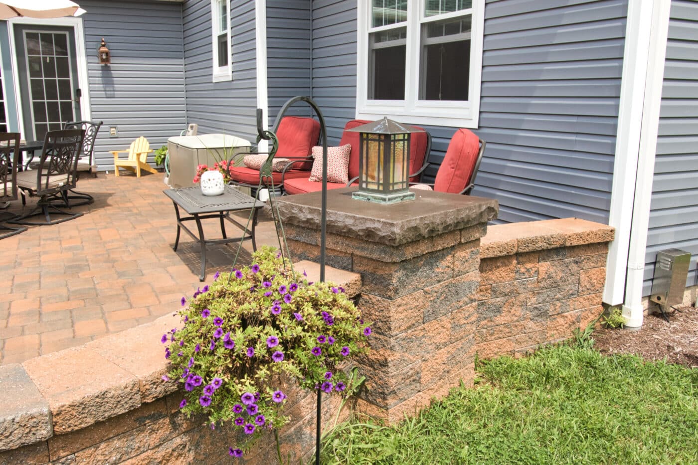 patio wall with light 
