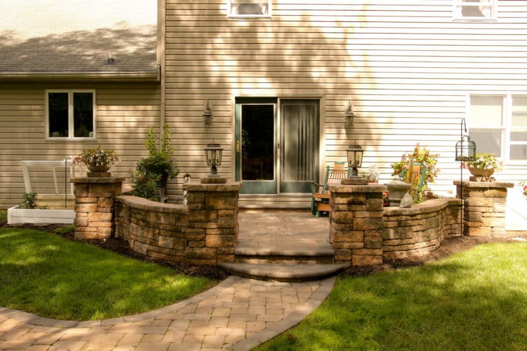 hardscape patio builder