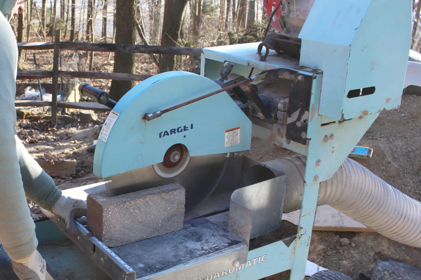 hardscaper with dust control